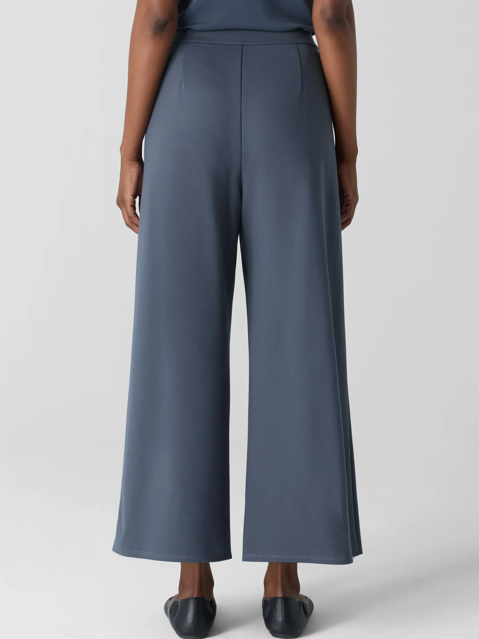 Lightweight PonteWide-Leg Pant