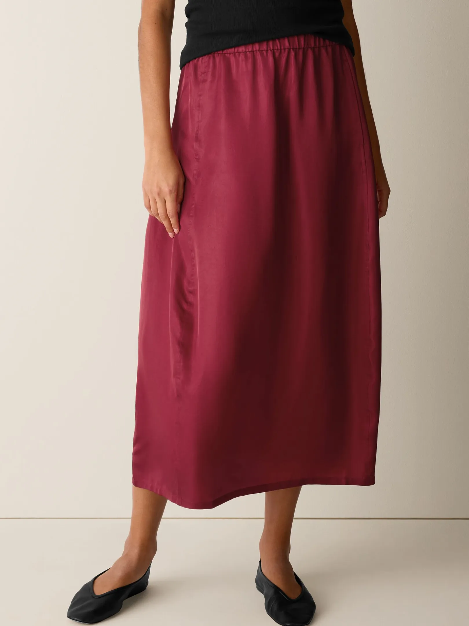 Lightweight Satin Shimmer Lantern Skirt