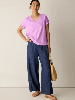Organic Cotton Slubby Jersey V-Neck Tee