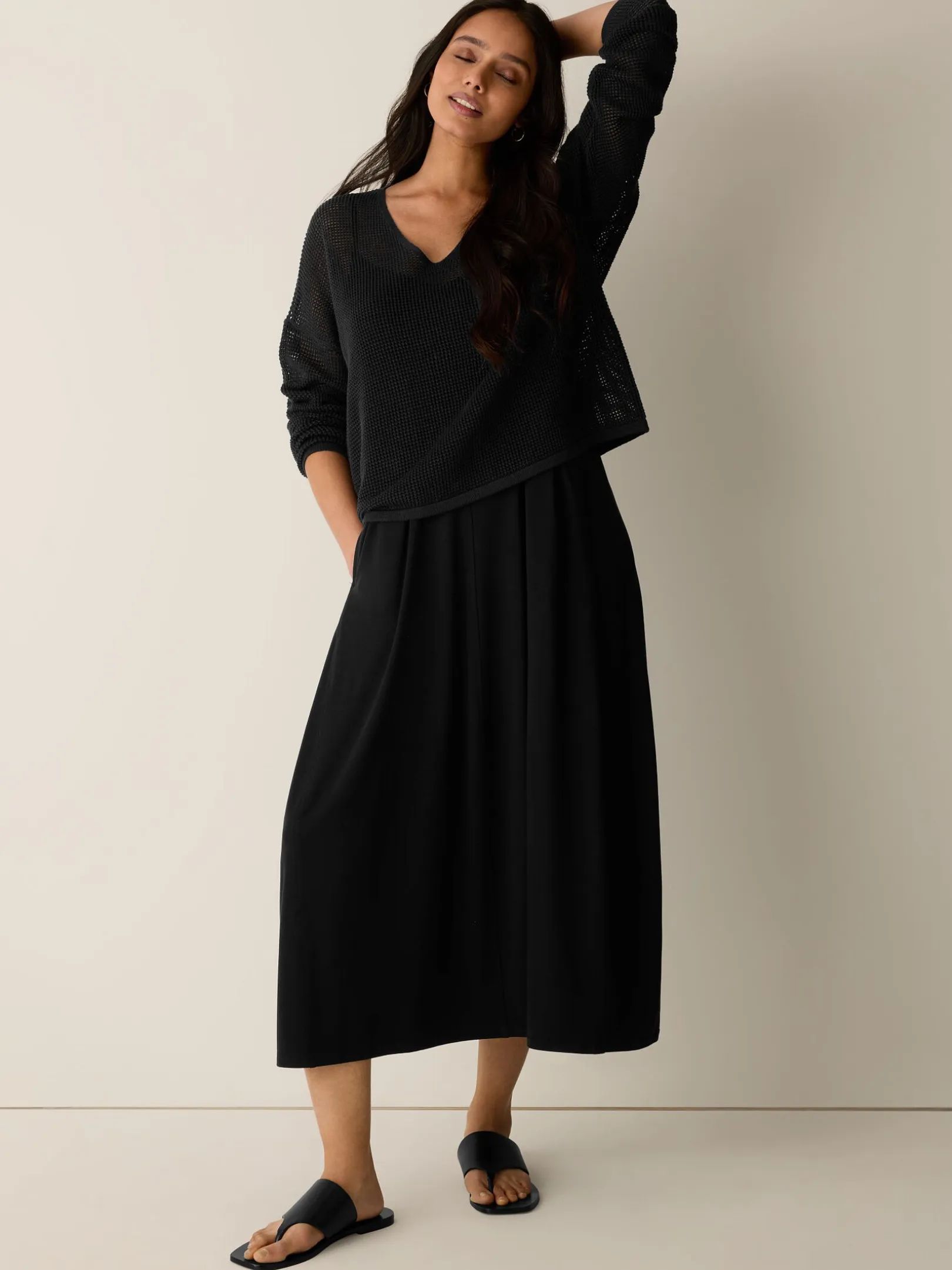 Organic Linen Cotton V-Neck Box-Top