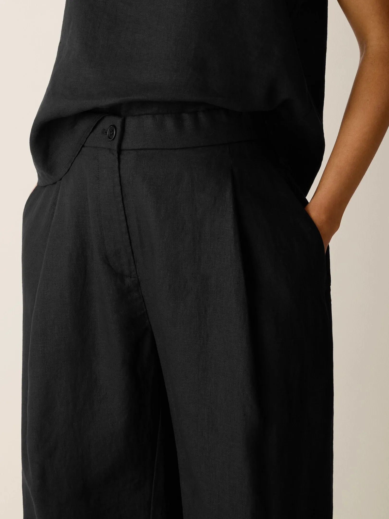 Organic Linen Curved Trouser