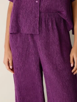 Woven Plissé Wide-Leg Pant